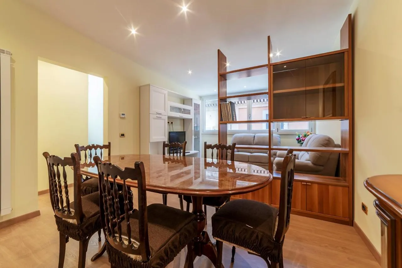 Termini Station Elegant And Roomy Apartment Roma