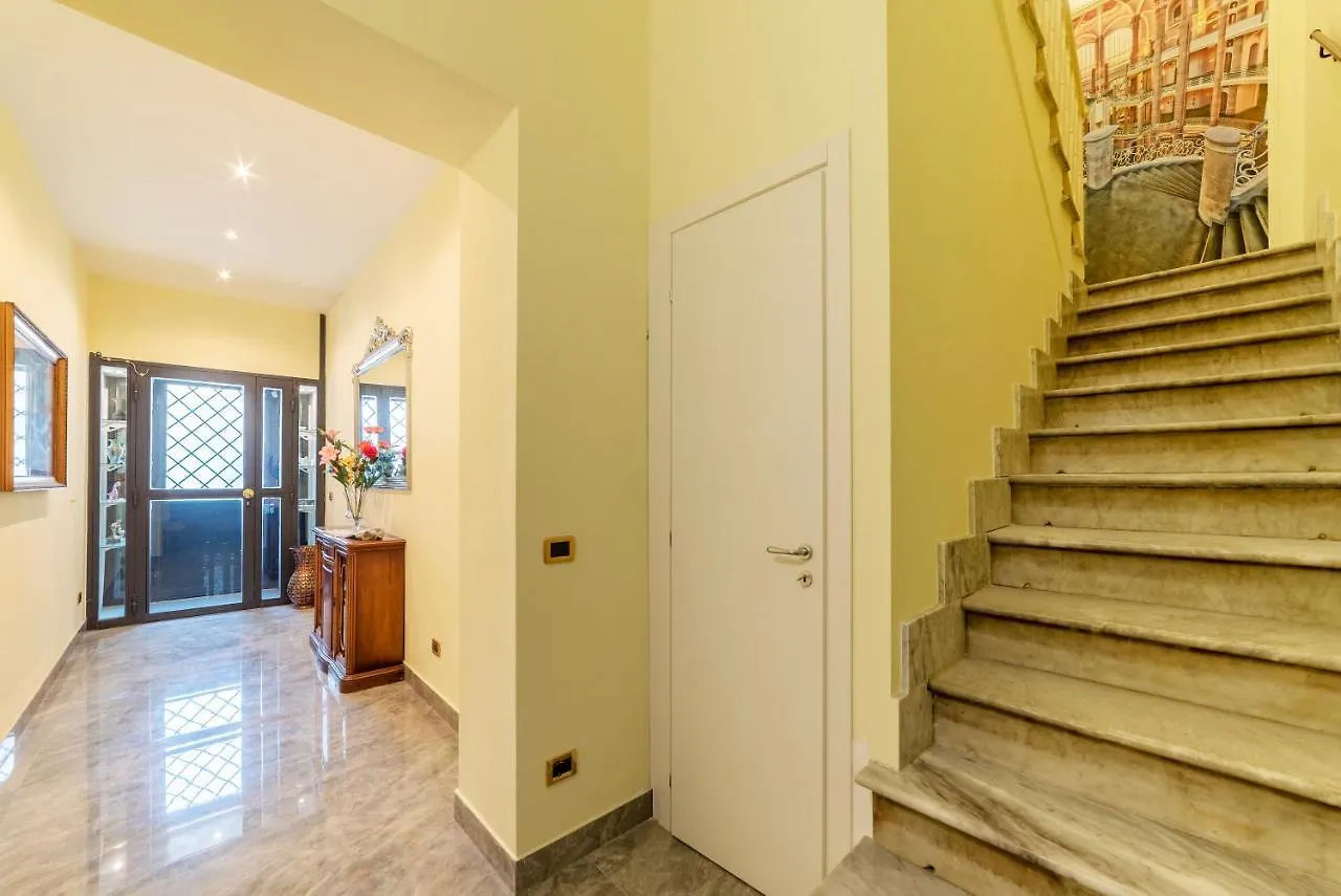 Termini Station Elegant And Roomy Apartment Roma