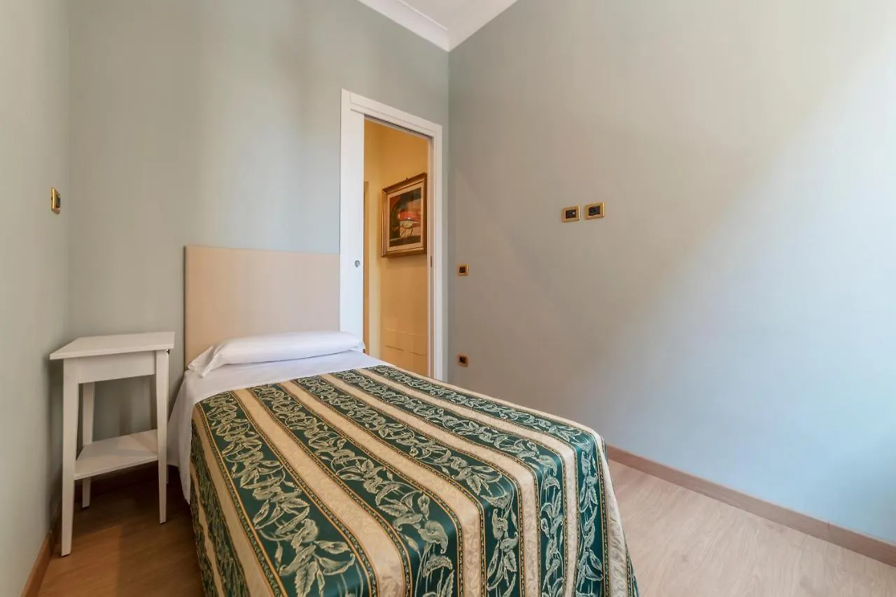 Termini Station Elegant And Roomy Apartment Roma