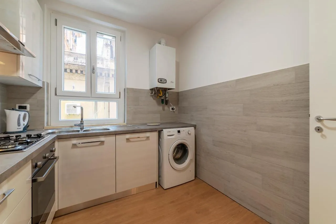 Termini Station Elegant And Roomy Apartment Roma Italia